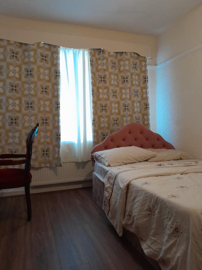 A double bedroom at West Bromwich Town Centre Main Photo
