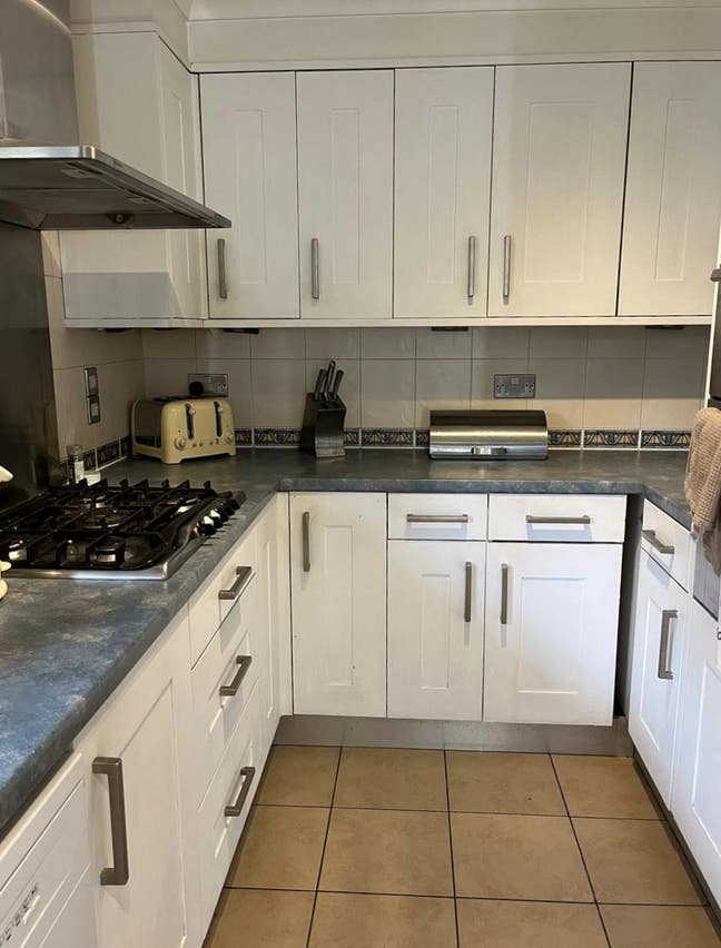 Room available in bungalow on Sandbanks peninsula  Main Photo