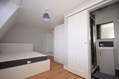 Modern Ensuite Room - E1 **All Bills inc** Main Photo