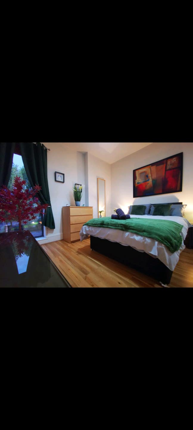 **Short-Term Accommodation Fully Furnished 2 Bed  Main Photo