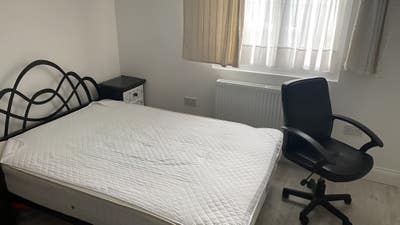 A furnished en-suite double room near Brunel uni Main Photo