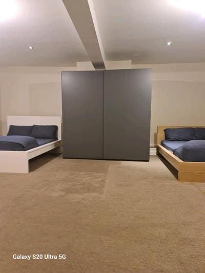 Prime Slough Central Room Main Photo