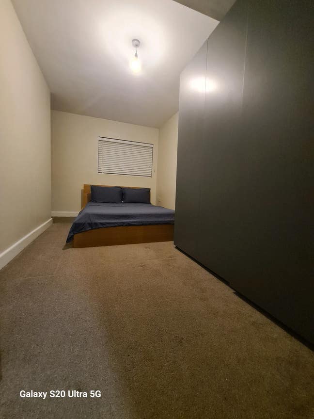 Prime Slough Central Room Main Photo
