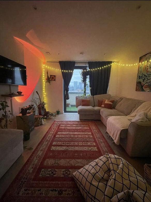 Room for Rent in Stunning Penthouse Apartment Main Photo