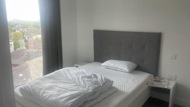 Spacious double + ensuite room in modern residence Main Photo