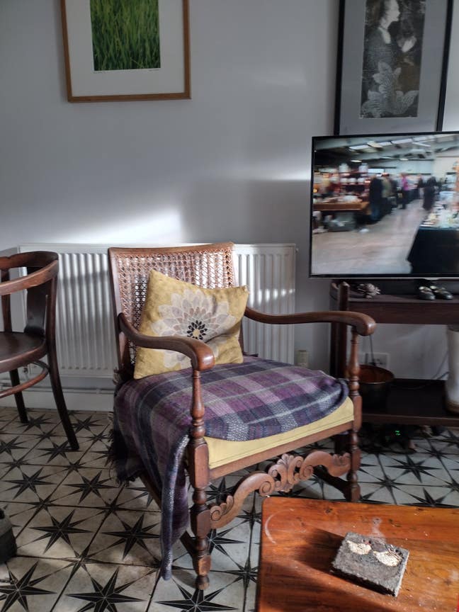 Small but cosy room Main Photo