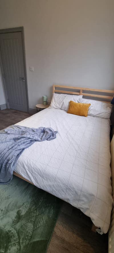 En-suite double rooms, fantastic Location Main Photo