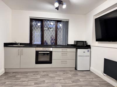 Modern and Cozy Studio for Rent Main Photo
