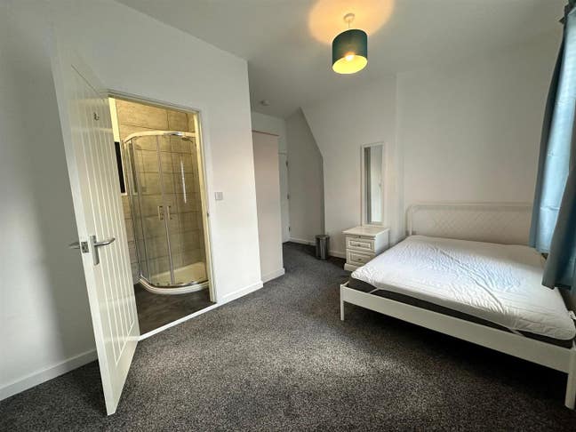 Ensuite Rooms near to Burnley Hospital!!! Main Photo
