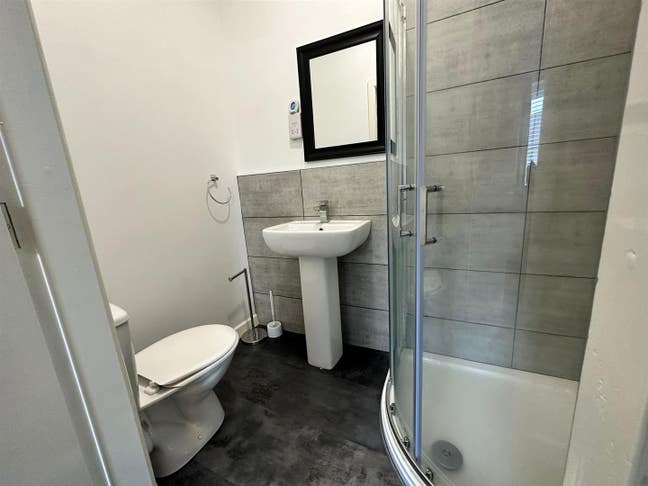 Ensuite Rooms near to Burnley Hospital!!! Main Photo