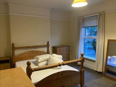 Room to let  Main Photo