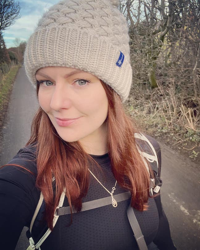 Professional female seeking buddy up  Main Photo