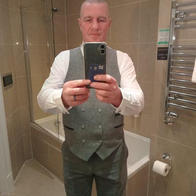 54 year old Male seeks a double room Main Photo