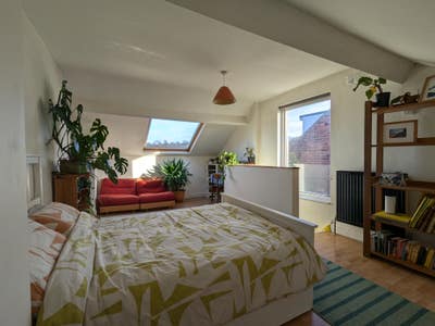 Large room in 3 bed house - Mon to Fri Main Photo
