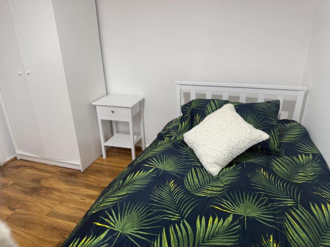 Spacious Double Room W garden next to Hammersmit Main Photo