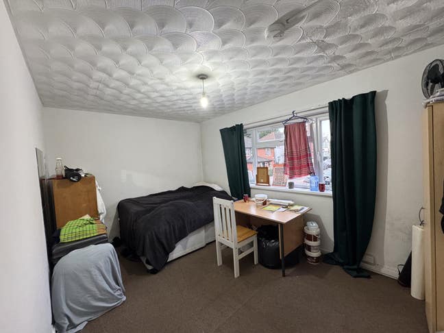 Large double rooms available in Southampton Main Photo