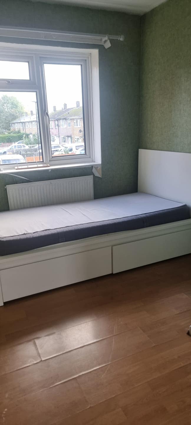 Single room for rent ij Abbey Wood Main Photo