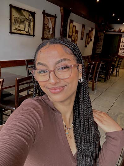 Female seeks a temporary room for Mid April 2026 Main Photo