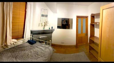 Spacious S I N G L E    R O O M  Friendly Share Main Photo