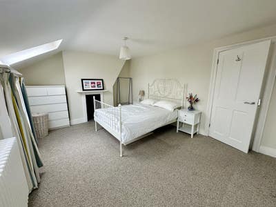 Double room in central Brighton house Main Photo