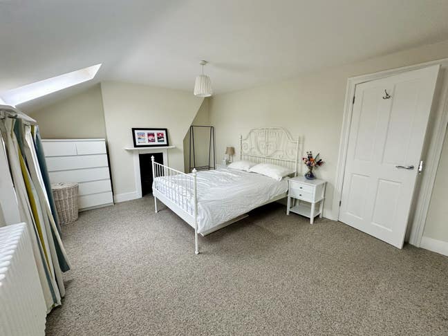 Double room in central Brighton house Main Photo