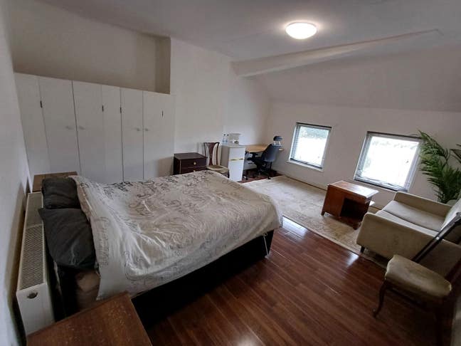 Room to let in L7 bills included! Main Photo