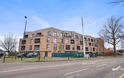 Single Room for rent Close to South Harrow At HA2  Main Photo