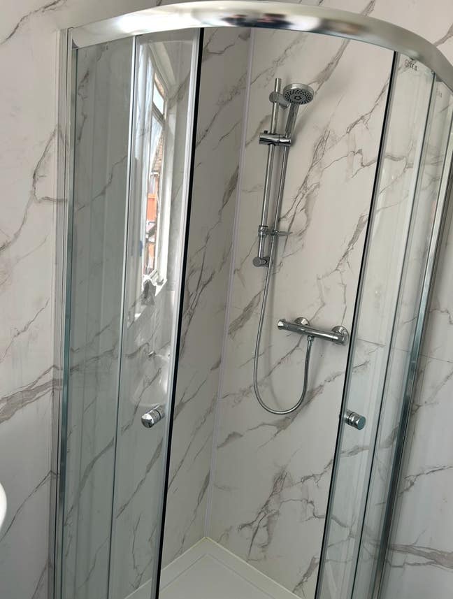 Single/double in Harlow no fees inclusive )   Main Photo