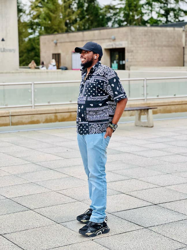 I am a male professional aged 34, I am lookin... Main Photo