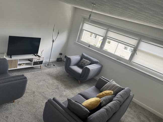 Furnished Room-Bills Included Main Photo