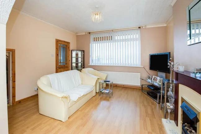 Family home near James Cook Hospital & Albert prk Main Photo