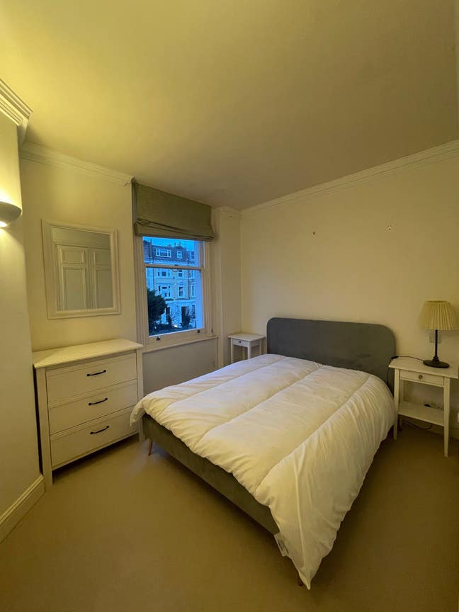 Double Bedroom / Private Bathroom  Main Photo