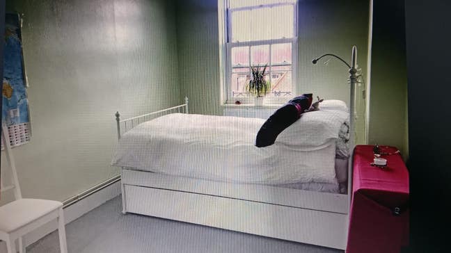 Bright cosy double bedroom Main Photo