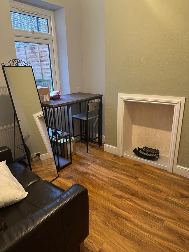 King Size  Room Main Photo