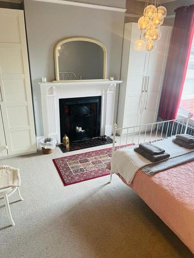 Spacious Double Room in Hull’s Avenue’s Area Main Photo