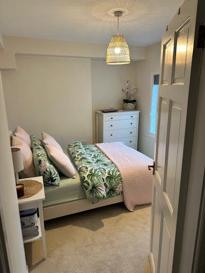 Cosy Renovated Room in Victorian Cottage Main Photo