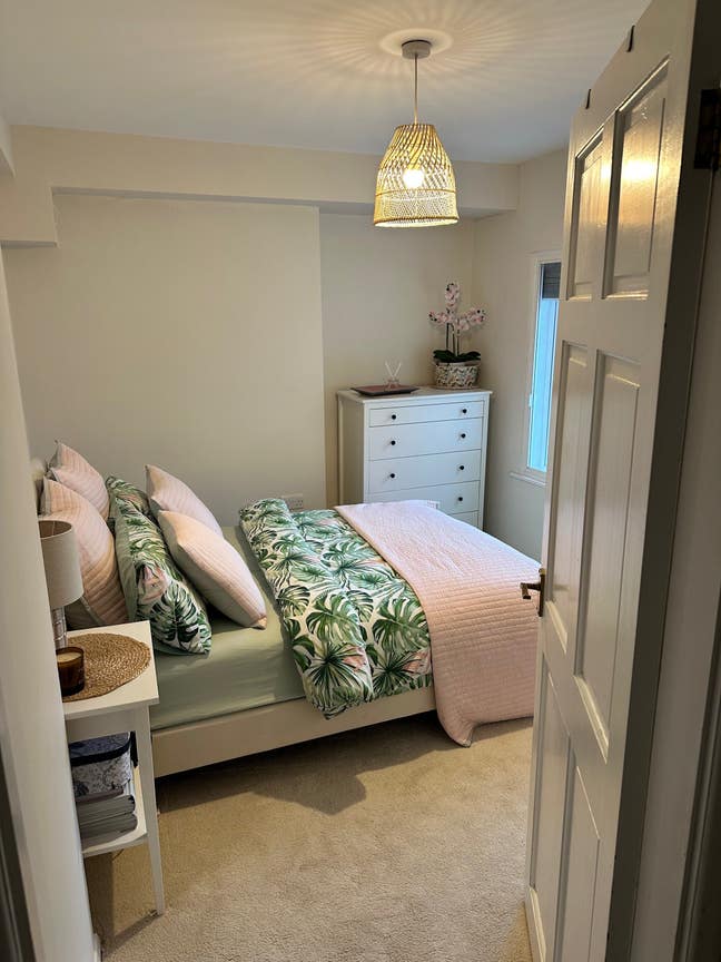 Cosy Renovated Room in Victorian Cottage Main Photo