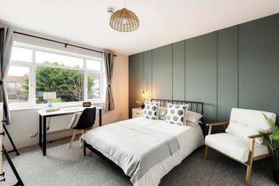 Newly renovated house share - 3 rooms available  Main Photo