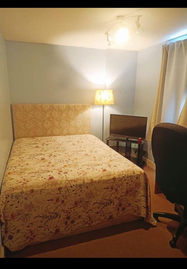 Room rent Main Photo