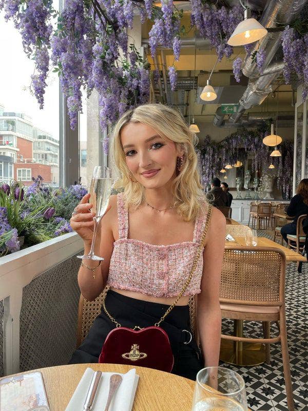 Room wanted in social, female house/flat in SW! Main Photo