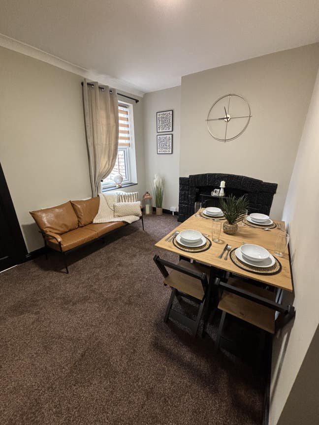 Private Modern En-Suite Room - Close to Manvers Main Photo