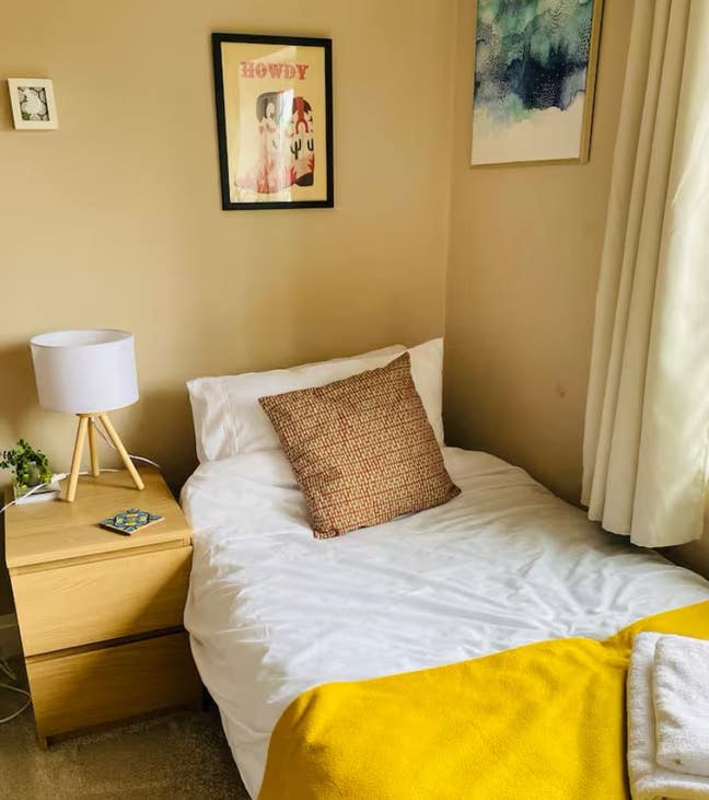 Single room available for short term let Main Photo