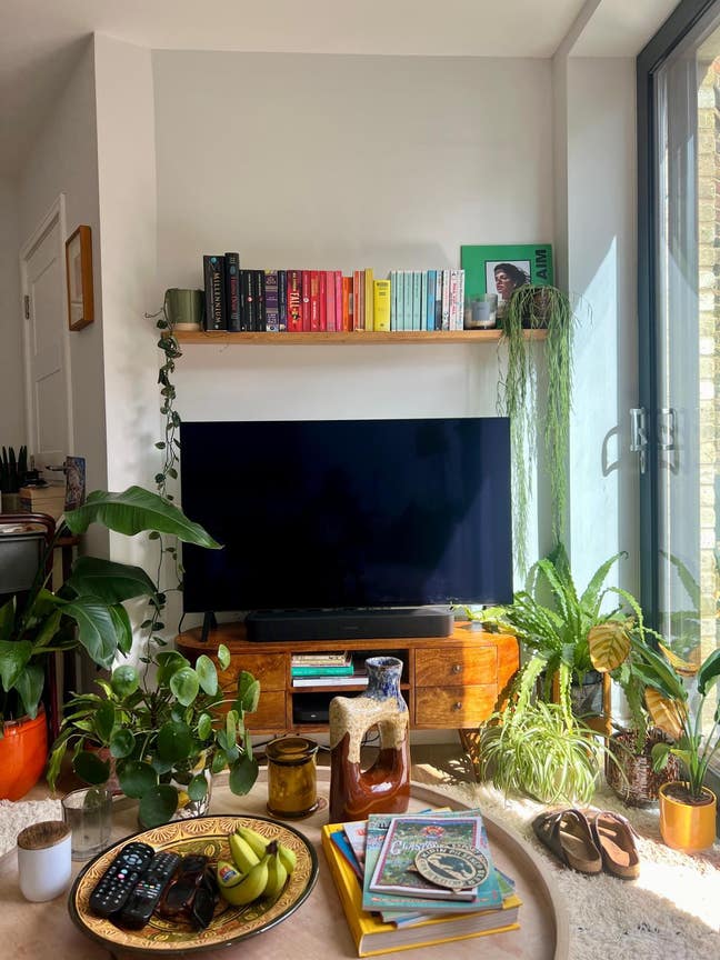 FEB RENT - Trendy 1-Bed Flat in Hackney/Stokie Main Photo