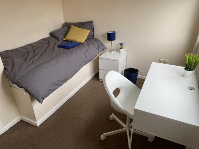 Single room in Southgate available now  Main Photo