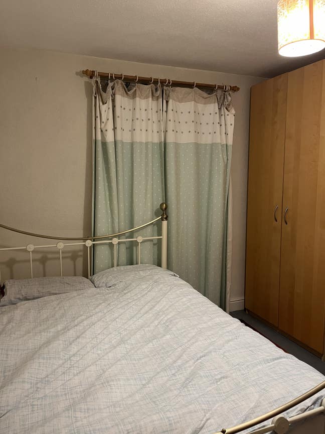 Cosy Central Town House - Roomy Double-Shared Bath Main Photo