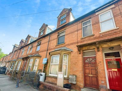 Double Room - 5 mins from Town Centre Main Photo