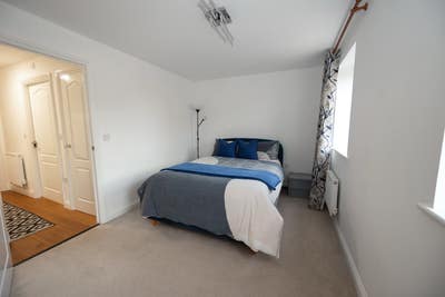 Fully Furnished Double Room for Rent Main Photo