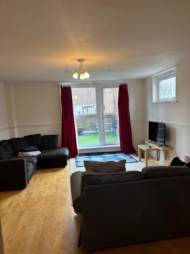 Flat mate required ASAP!Camden ♥️  Main Photo