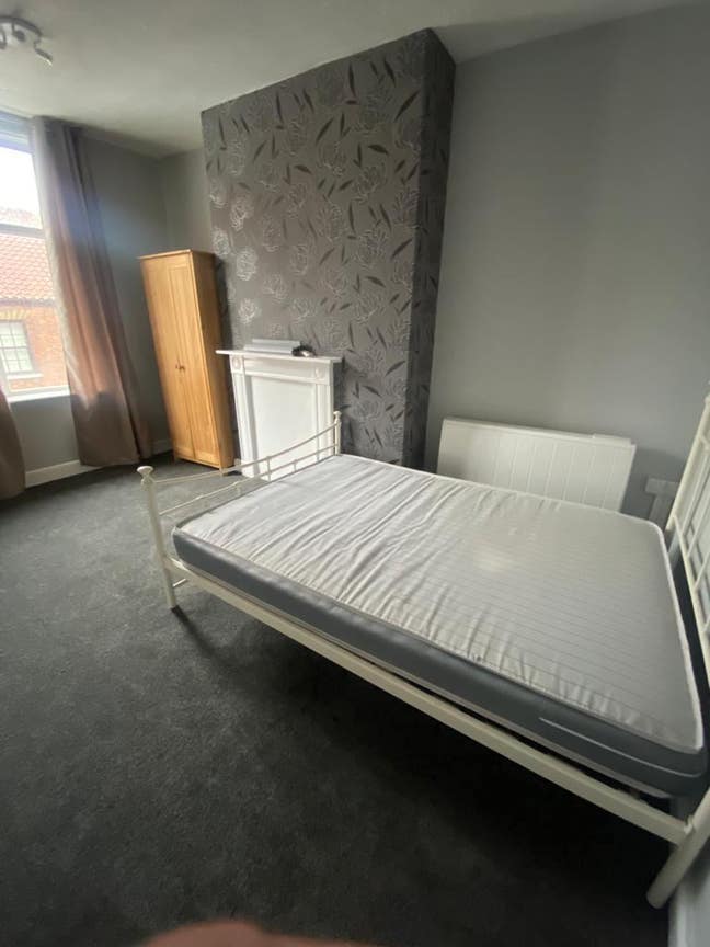 Refurbished One Bedroom Studio Flat  Main Photo