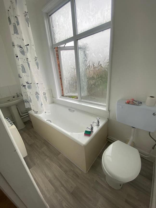 Refurbished One Bedroom Studio Flat  Main Photo